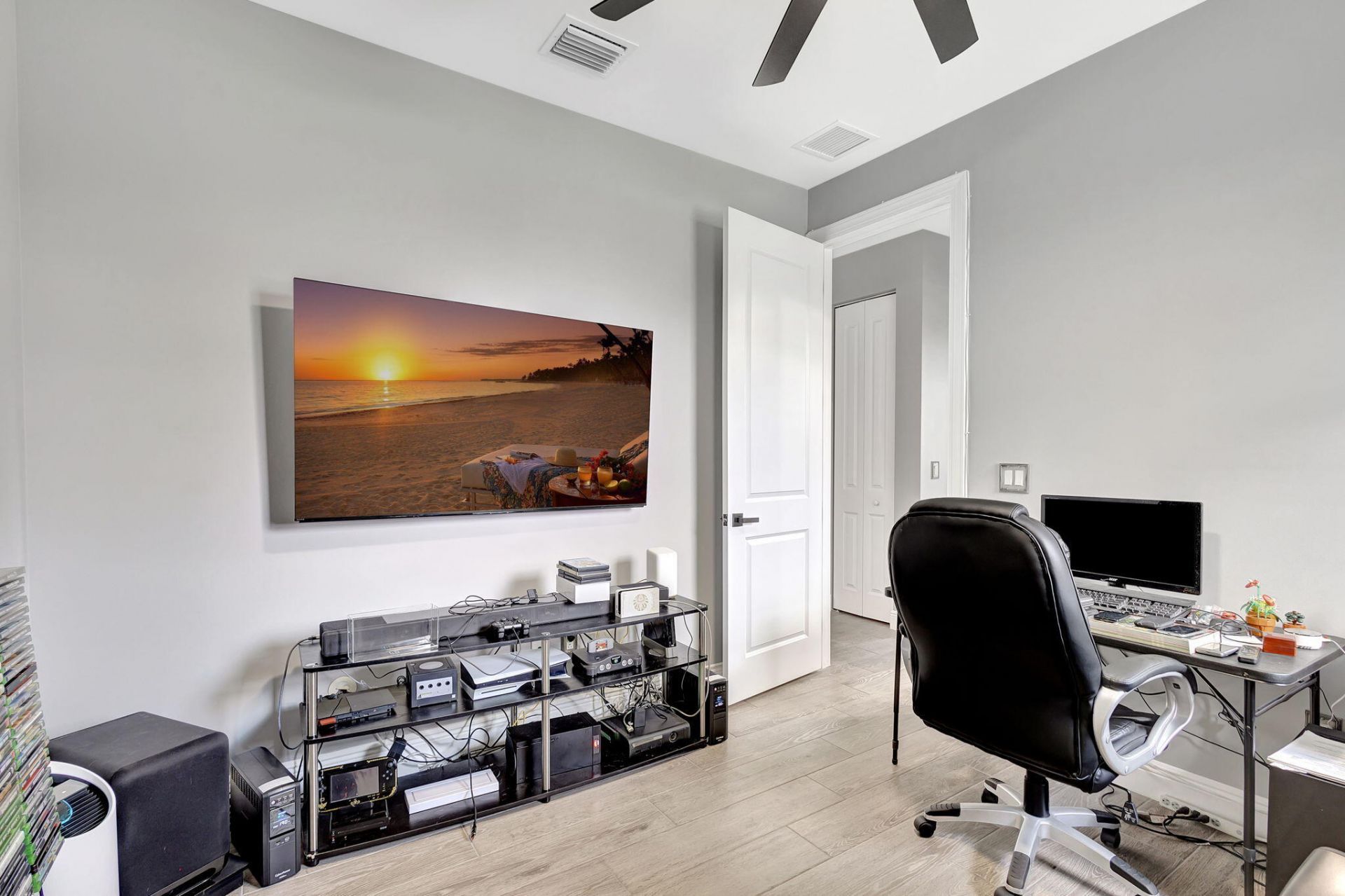 166 Neva Drive, West Palm Beach, FL 33415 Photo