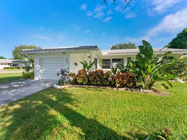 8851 NW 15th Street, Plantation, FL 33322