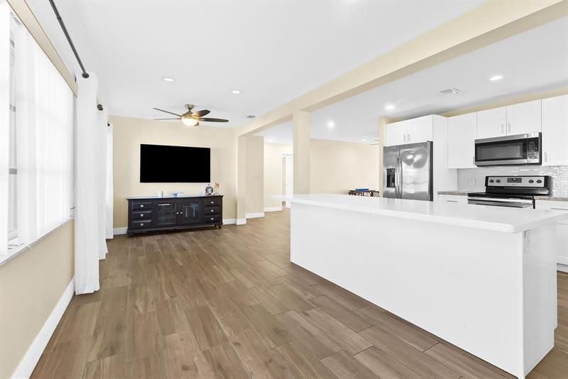 8851 NW 15th Street, Plantation, FL 33322 Photo