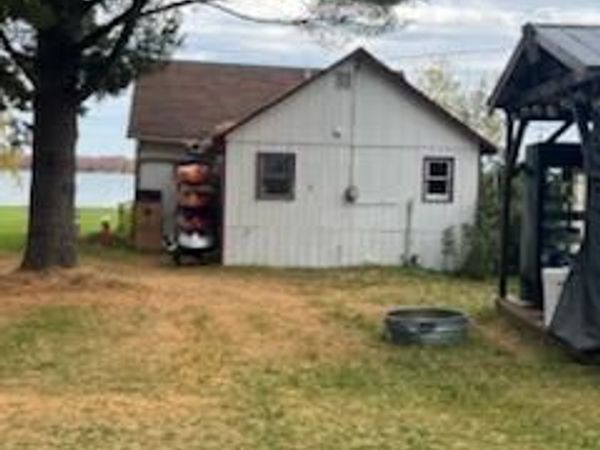 15985 S Trails End ROW, Neebish Island, MI 49710