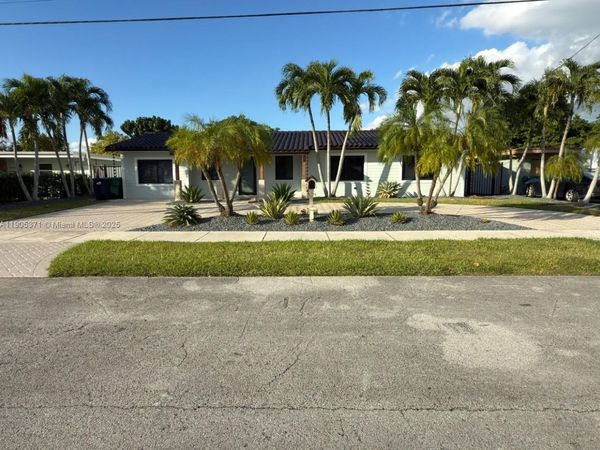 11835 SW 37th St, Miami, FL 33175
