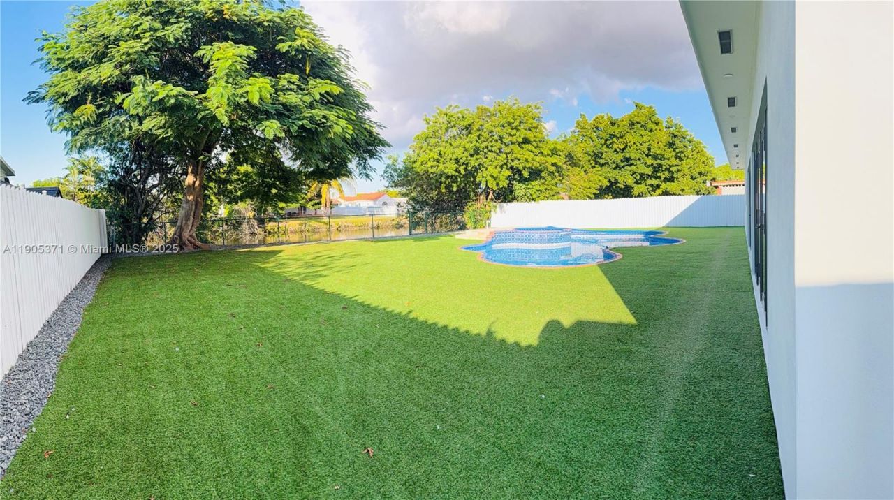 11835 SW 37th St, Miami, FL 33175 Photo