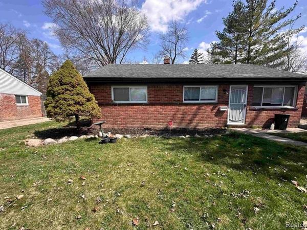 28446 Sutherland Street, Southfield, MI 48076