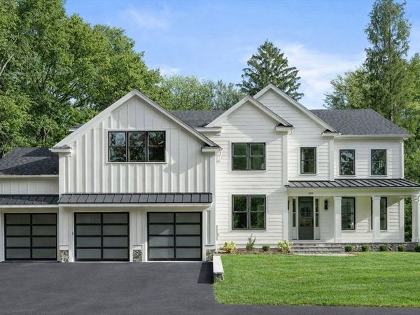 201 Lowell Road, Wellesley, MA 02481