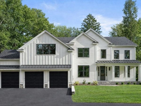 201 Lowell Road, Wellesley, MA 02481