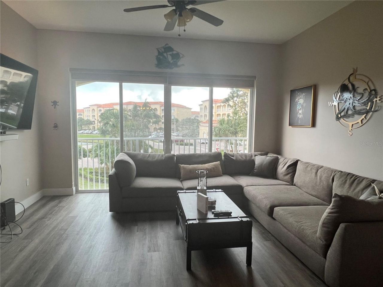 37 E Harbour Isle Drive E, Unit 206, Fort Pierce, FL 34949 Photo