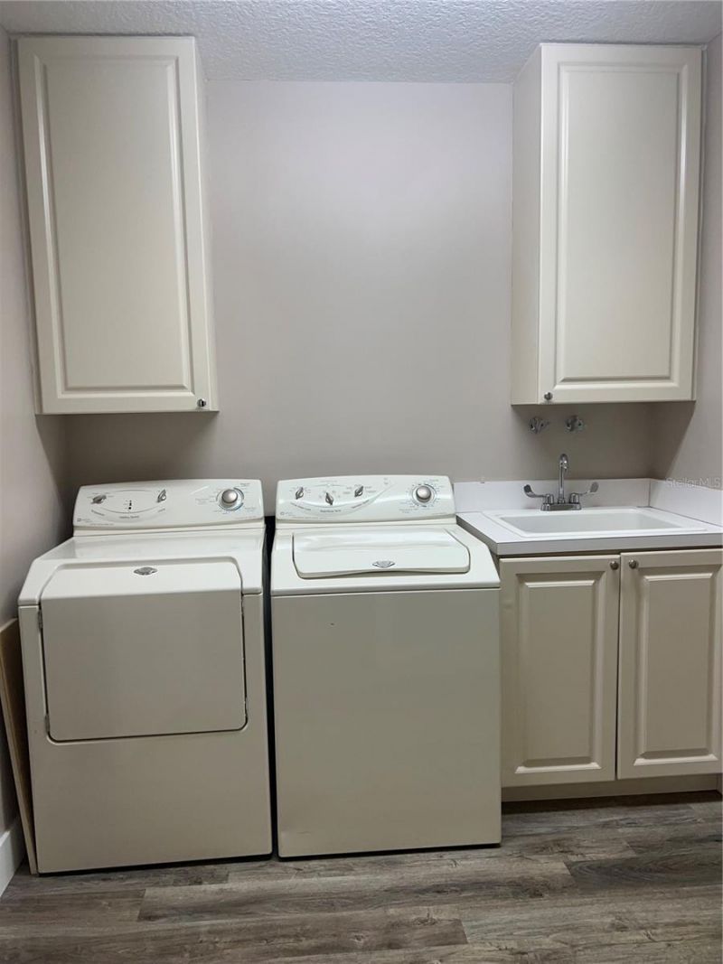 37 E Harbour Isle Drive E, Unit 206, Fort Pierce, FL 34949 Photo