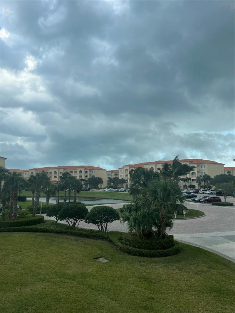 37 E Harbour Isle Drive E, Unit 206, Fort Pierce, FL 34949 Photo