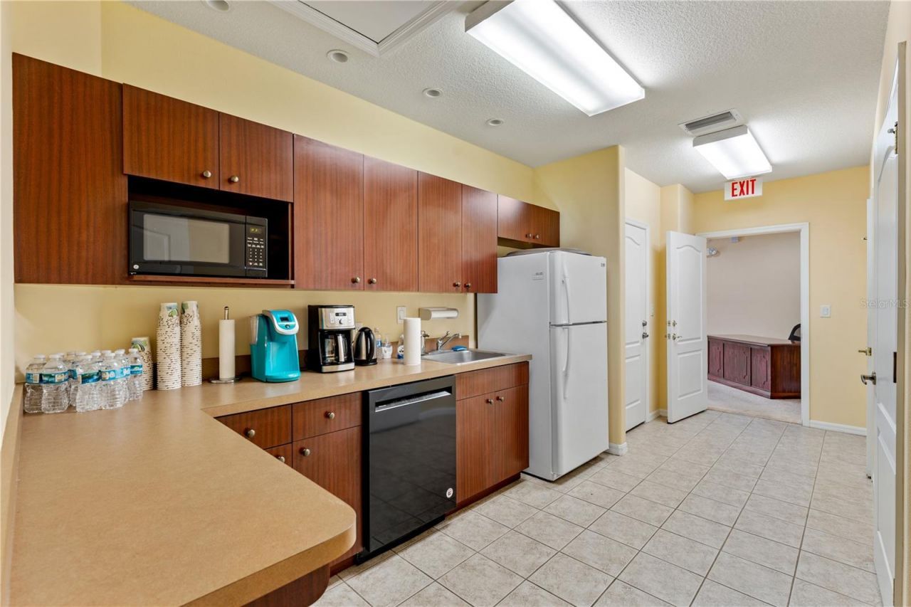 18540 N Dale Mabry Highway, Lutz, FL 33548 Photo