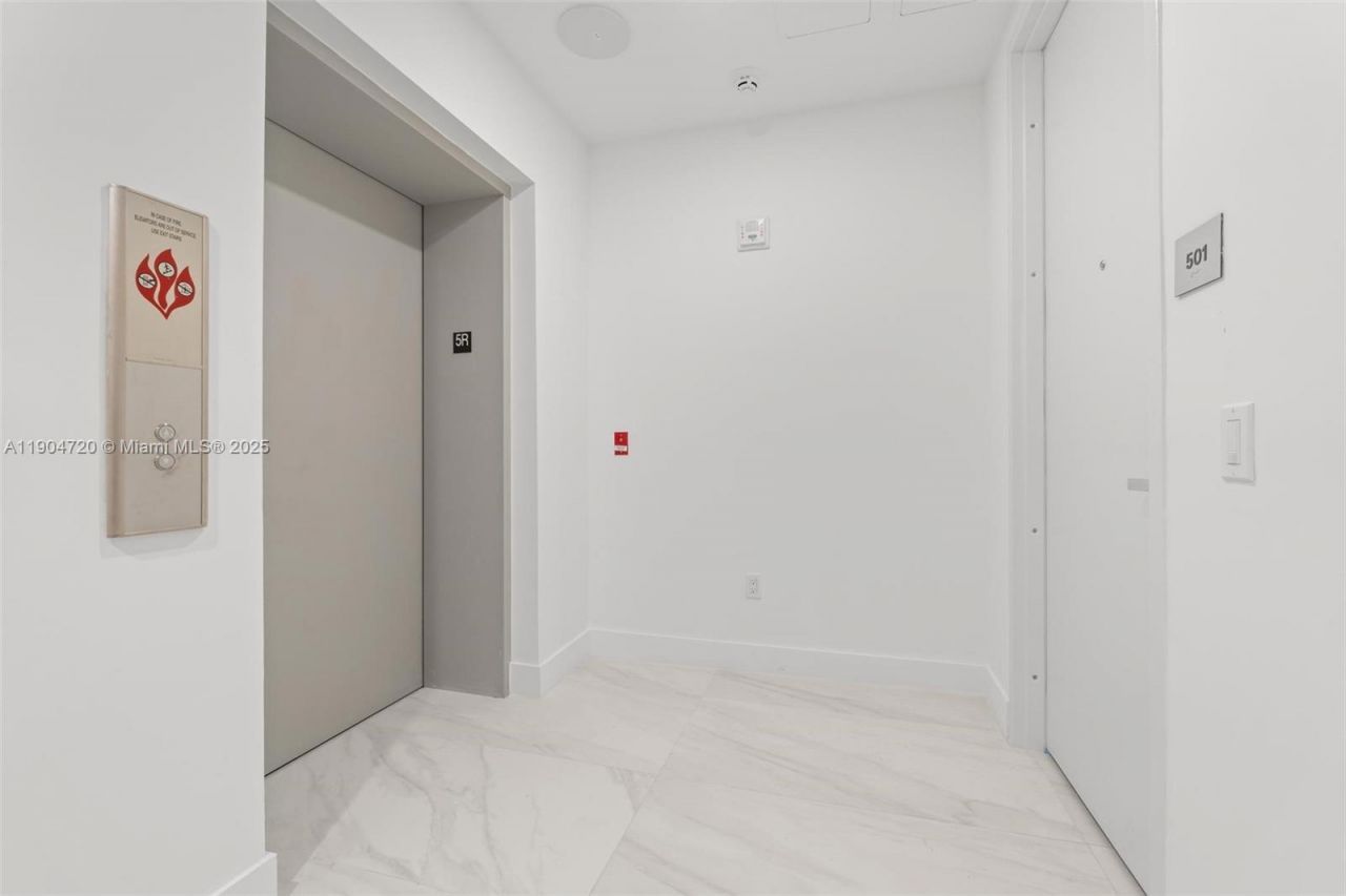 17550 Collins, Unit 501, Sunny Isles Beach, FL 33160 Photo