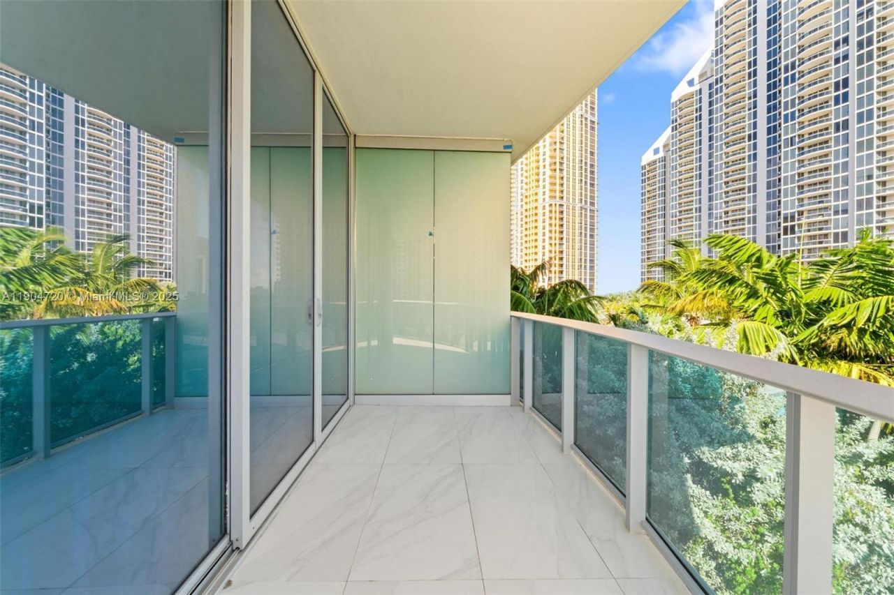 17550 Collins, Unit 501, Sunny Isles Beach, FL 33160 Photo