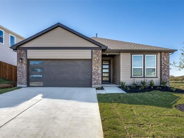 2700 Goldfinch Drive, Denton, TX 76205