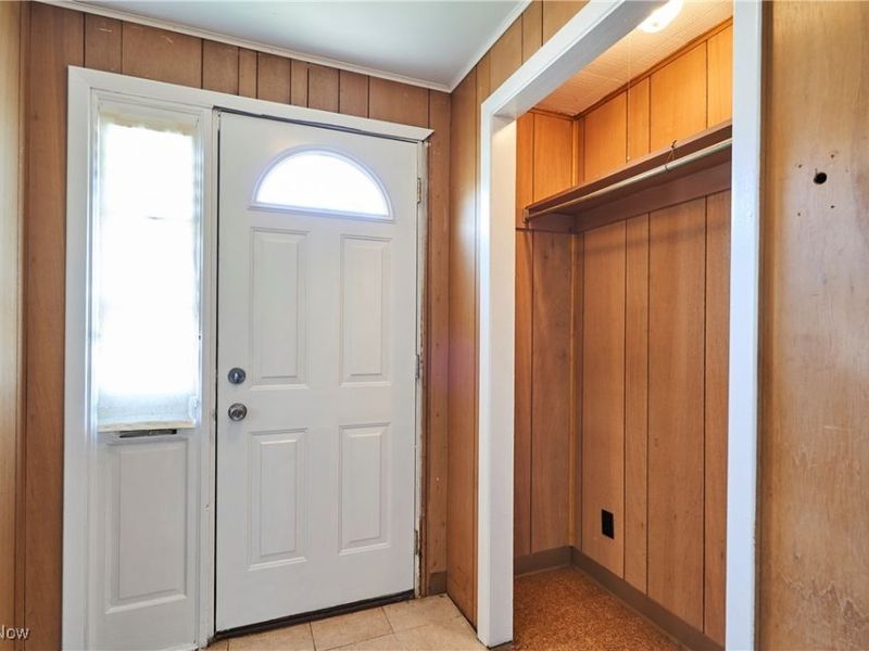 355 Cuyahoga Street, Akron, OH 44310 Photo 12