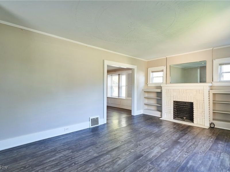 355 Cuyahoga Street, Akron, OH 44310 Photo 13