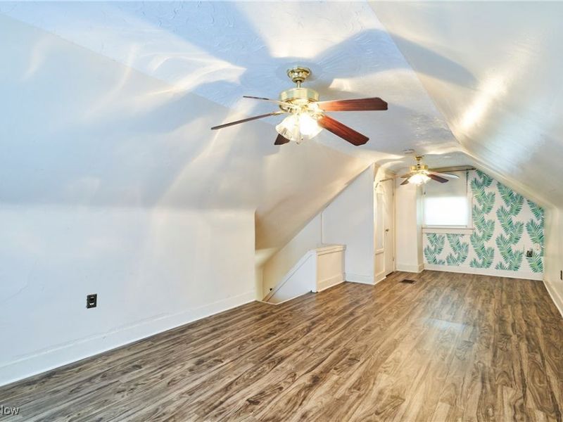 355 Cuyahoga Street, Akron, OH 44310 Photo 17