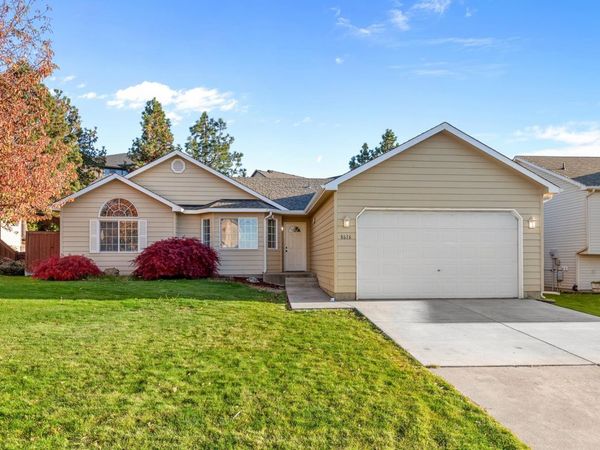 8616 E Bull Pine Ln, Spokane, WA 99217