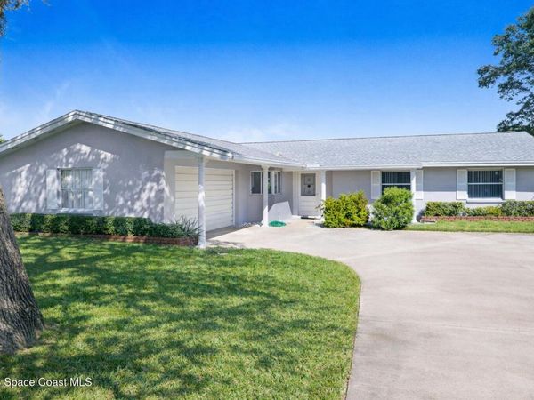 159 Antigua Drive, Cocoa Beach, FL 32931