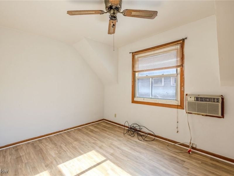 3492 W 56th Street, Cleveland, OH 44102 Photo 11