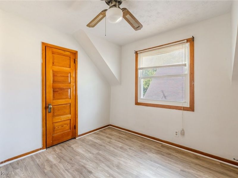 3492 W 56th Street, Cleveland, OH 44102 Photo 13