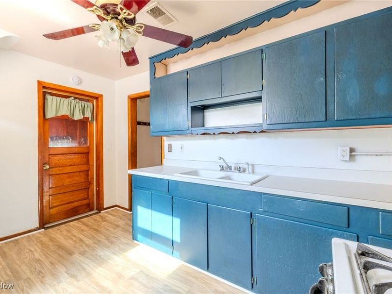 3492 W 56th Street, Cleveland, OH 44102 Photo 26