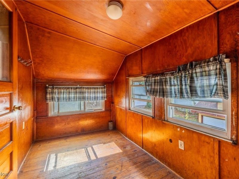 3492 W 56th Street, Cleveland, OH 44102 Photo 4