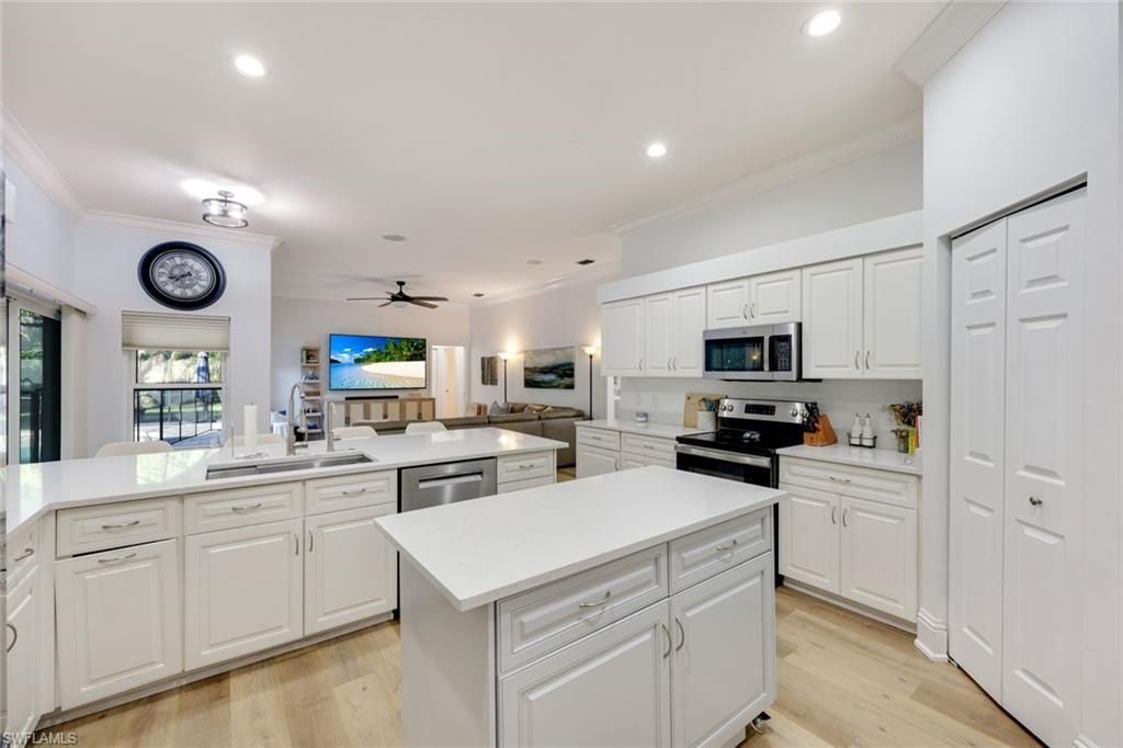 7500 Woodland Bend Cir, Fort Myers, FL 33912 Photo