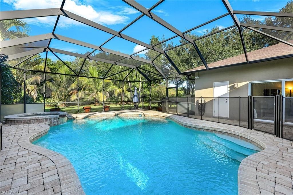7500 Woodland Bend Cir, Fort Myers, FL 33912 Photo