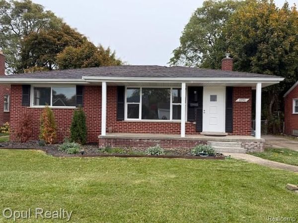 6550 Golfview Street, Garden City, MI 48135