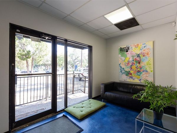 9086 Jollyville RD, Austin, TX 78759