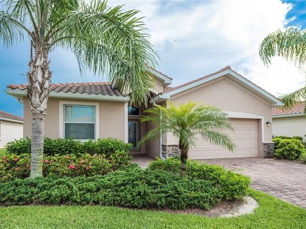 14796 Canton CT, NAPLES, FL 34114