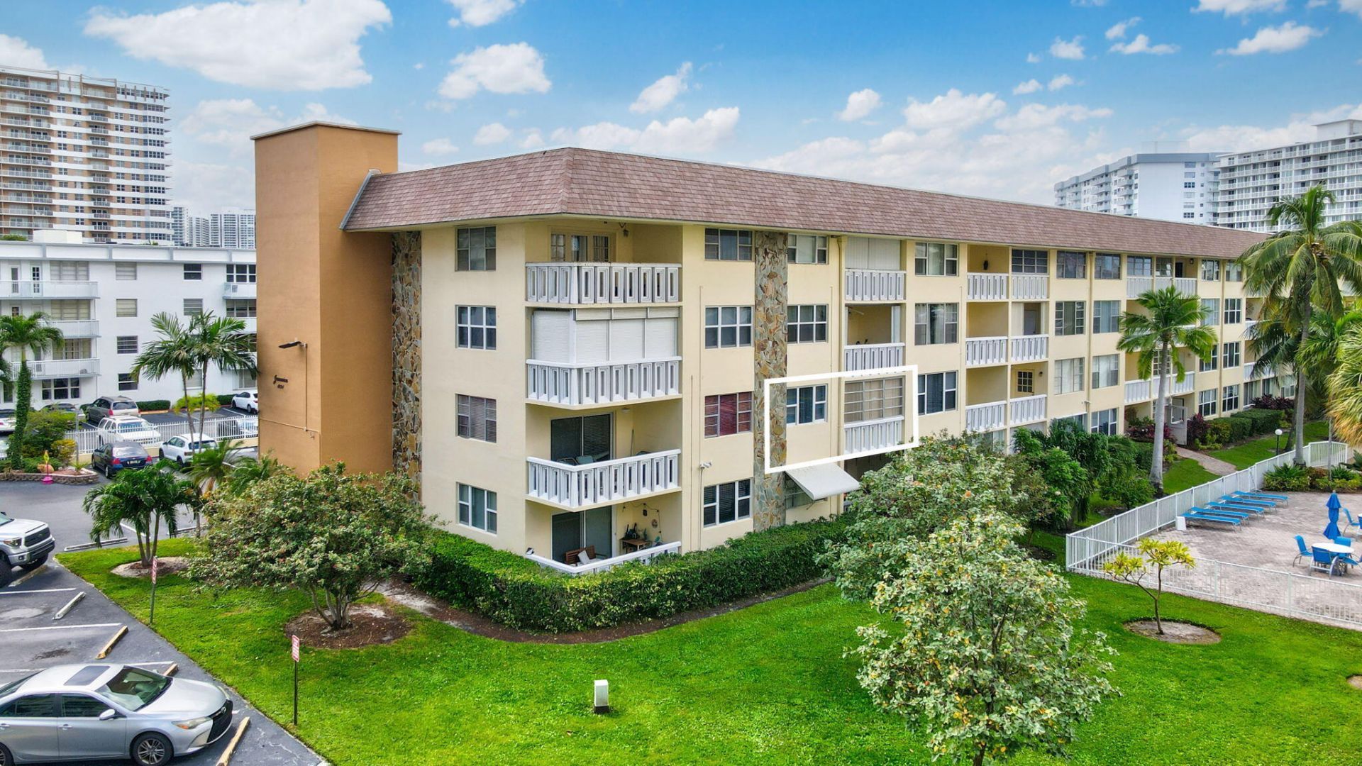 1891 S Ocean Drive, Unit 202, Hallandale Beach, FL 33009 Photo