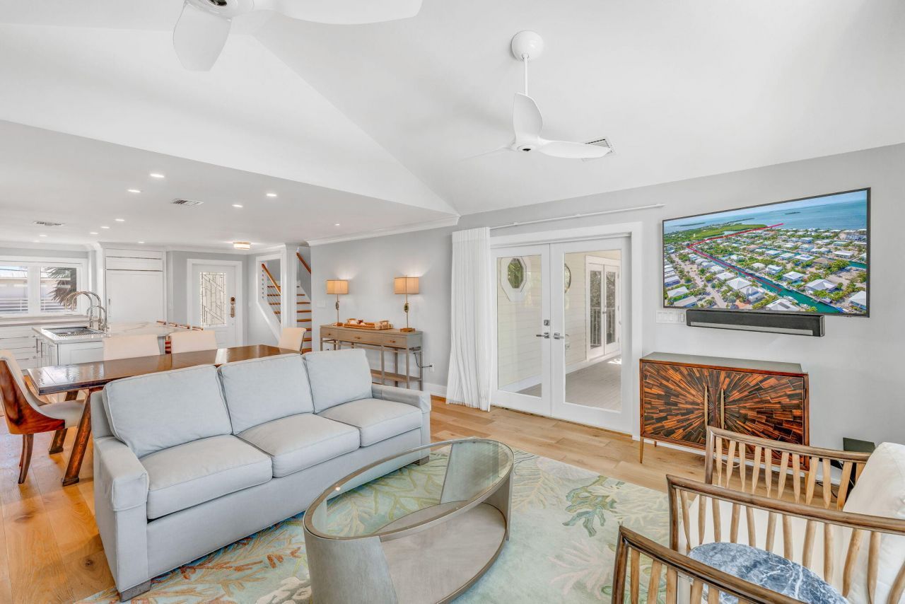 948 Gulf Drive, Summerland Key, FL 33042 Photo