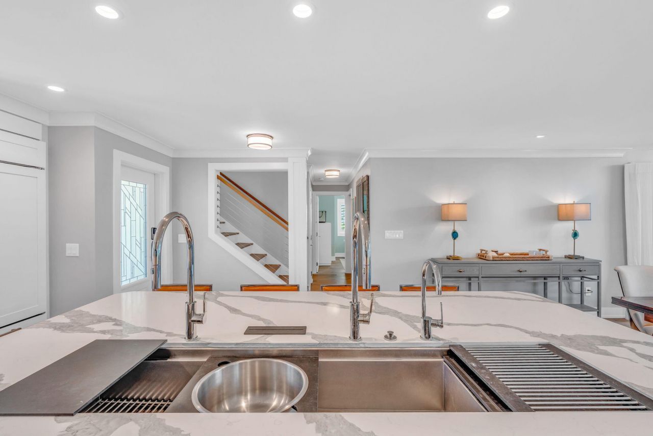 948 Gulf Drive, Summerland Key, FL 33042 Photo