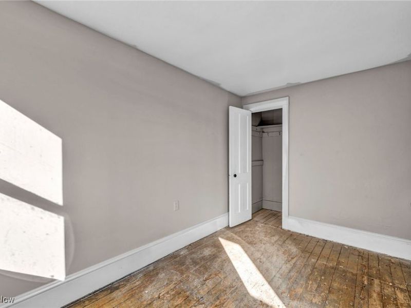 7408 Wentworth Avenue, Cleveland, OH 44102 Photo 11