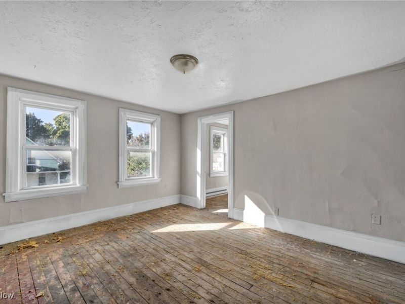 7408 Wentworth Avenue, Cleveland, OH 44102 Photo 13