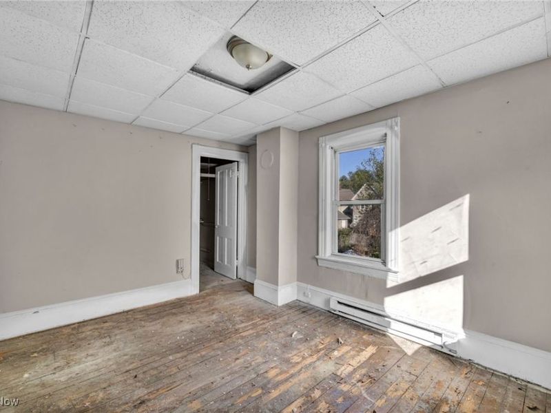 7408 Wentworth Avenue, Cleveland, OH 44102 Photo 19