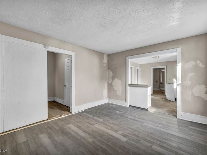 7408 Wentworth Avenue, Cleveland, OH 44102 Photo 8