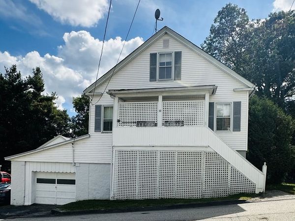 30 Valley St, Webster, MA 01570