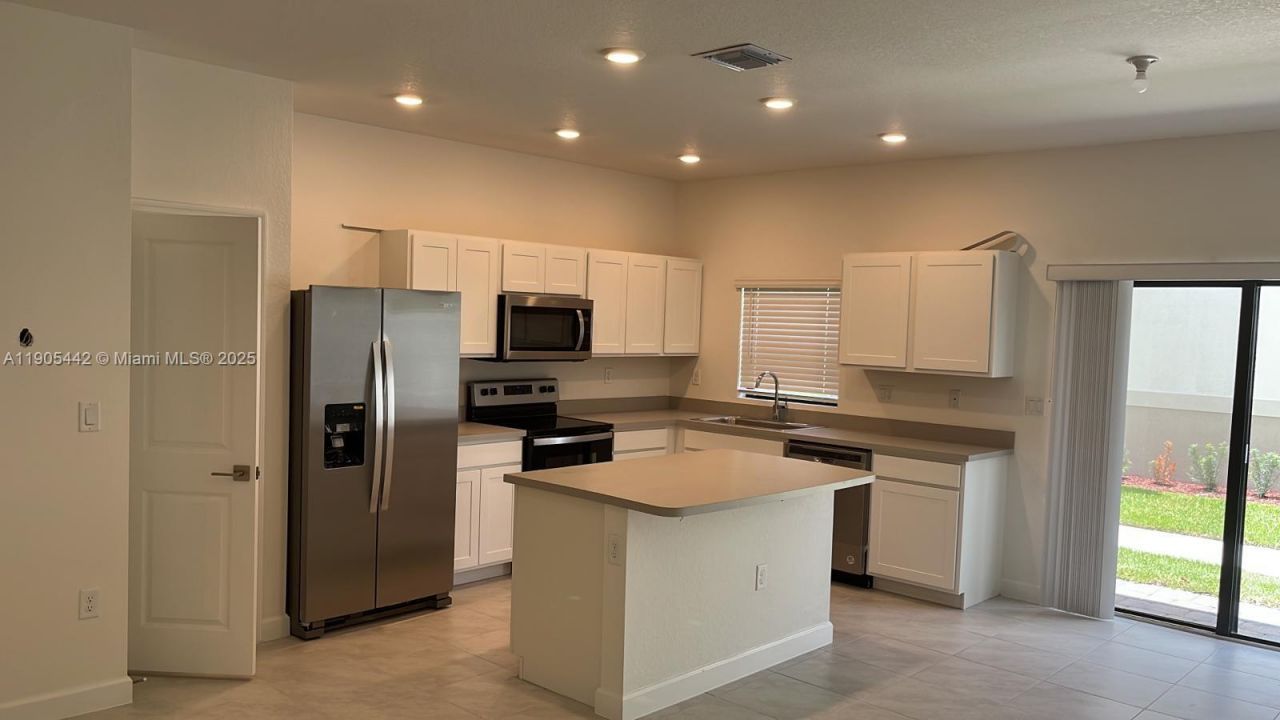 606 SW 12 St, Homestead, FL 33034 Photo