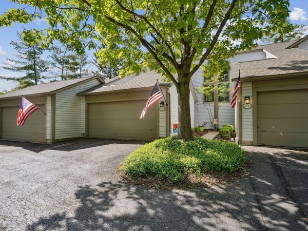 2713 Woodland Village Drive, Unit 6, Columbus, OH 43231