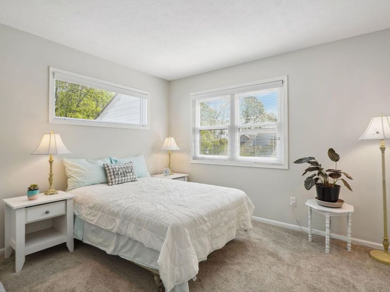 2713 Woodland Village Drive, Unit 6, Columbus, OH 43231 Photo 18