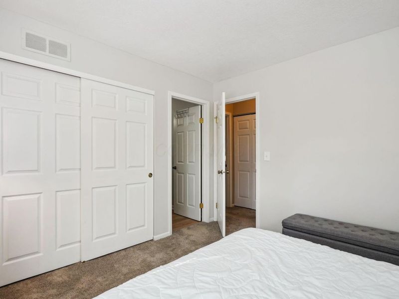 2713 Woodland Village Drive, Unit 6, Columbus, OH 43231 Photo 19