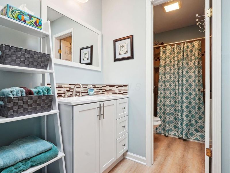 2713 Woodland Village Drive, Unit 6, Columbus, OH 43231 Photo 26