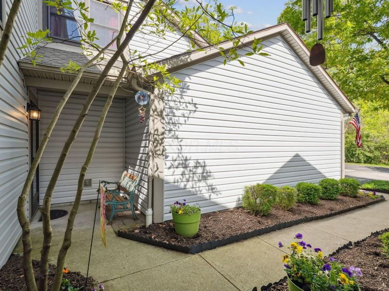 2713 Woodland Village Drive, Unit 6, Columbus, OH 43231 Photo 33