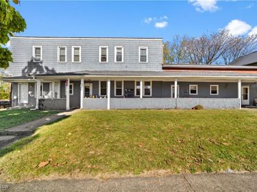 2851 Oakwood Avenue, Lorain, OH 44055