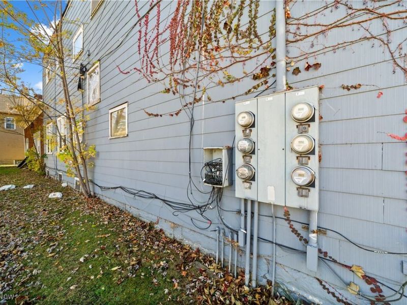 2851 Oakwood Avenue, Lorain, OH 44055 Photo 12