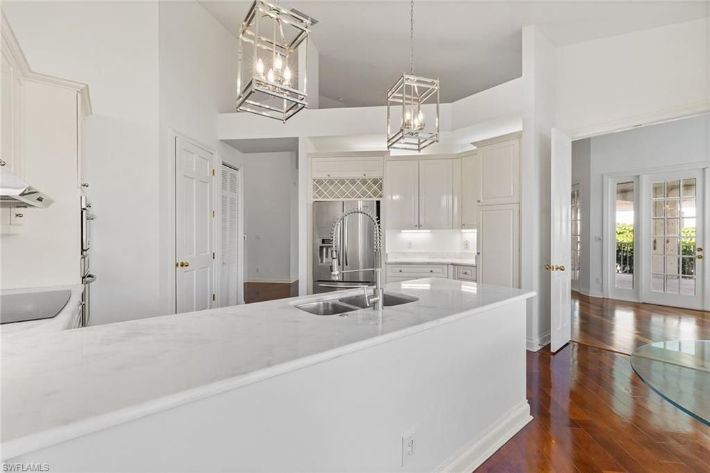 156 Colonade Cir, Unit 1107, Naples, FL 34103 Photo