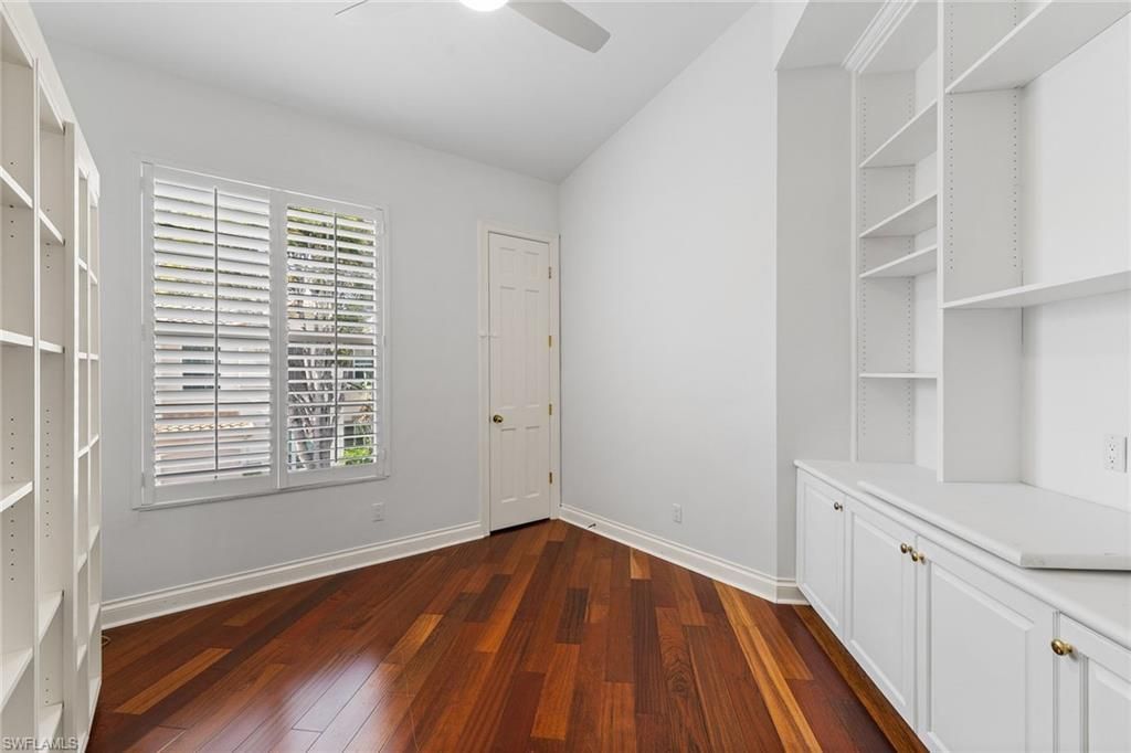 156 Colonade Cir, Unit 1107, Naples, FL 34103 Photo