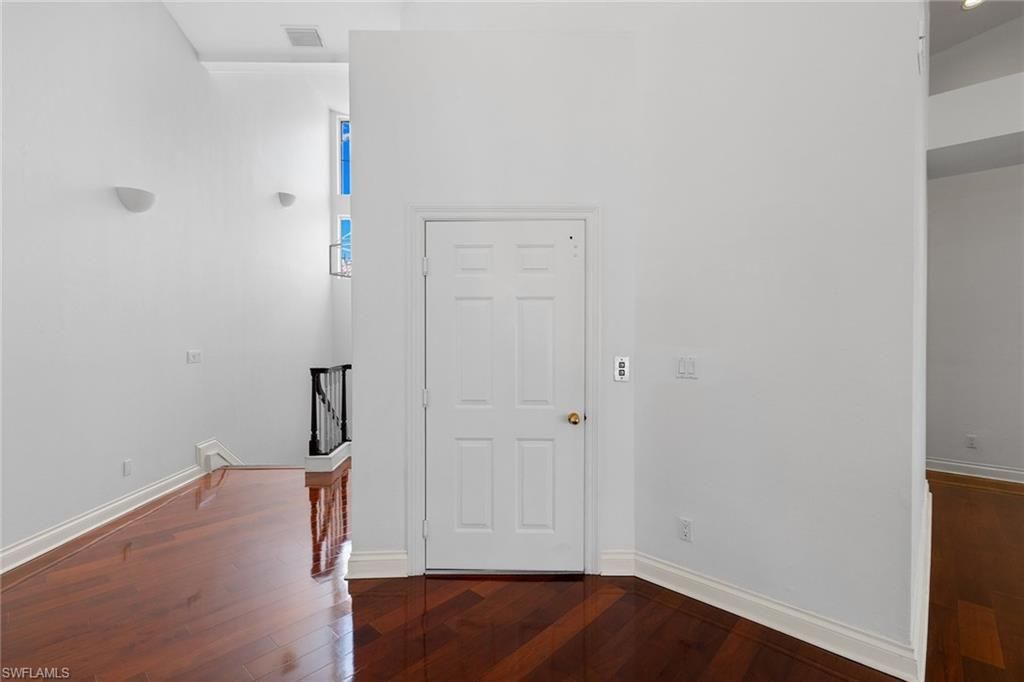 156 Colonade Cir, Unit 1107, Naples, FL 34103 Photo