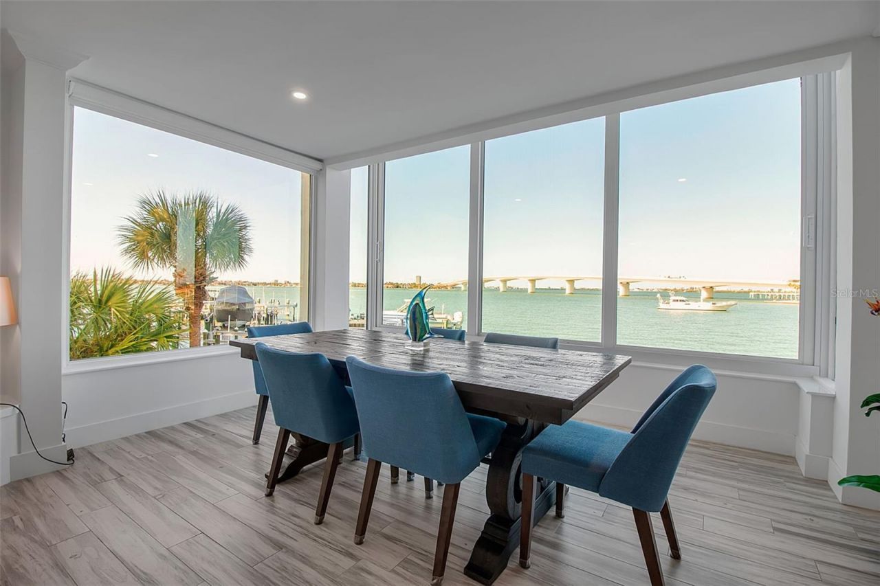 226 Golden Gate Point, Unit 21, Sarasota, FL 34236 Photo